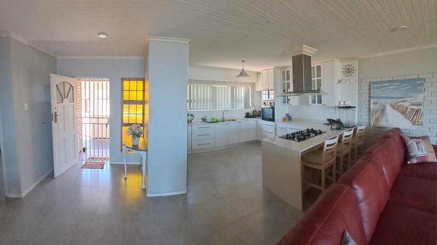 4 Bedroom Property for Sale in Dana Bay Western Cape